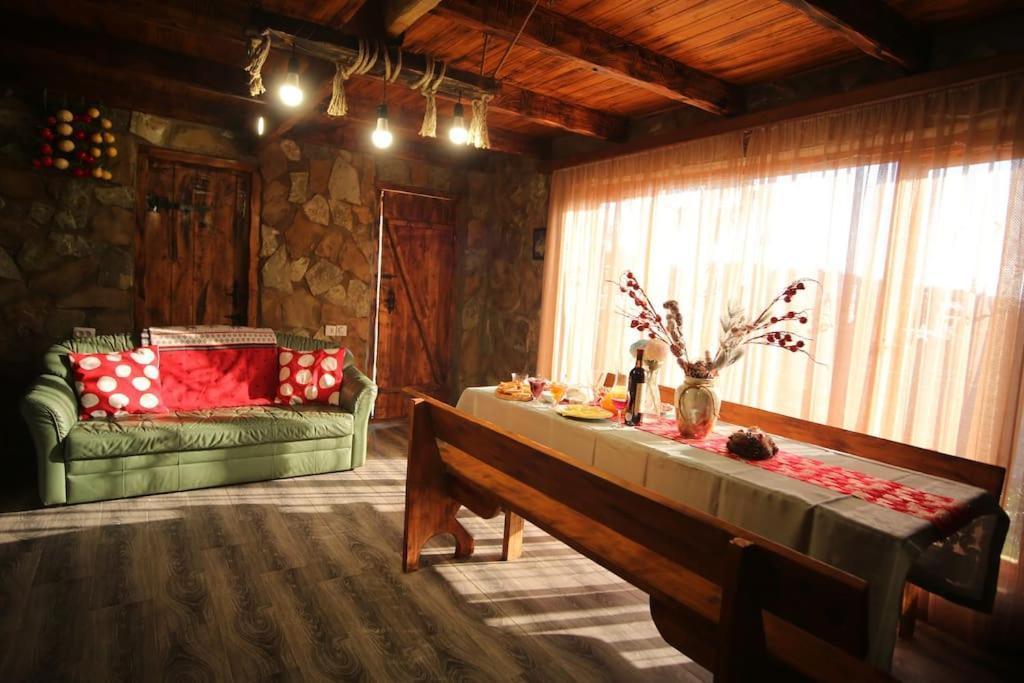Sunshine House Villa Kutaisi Ngoại thất bức ảnh