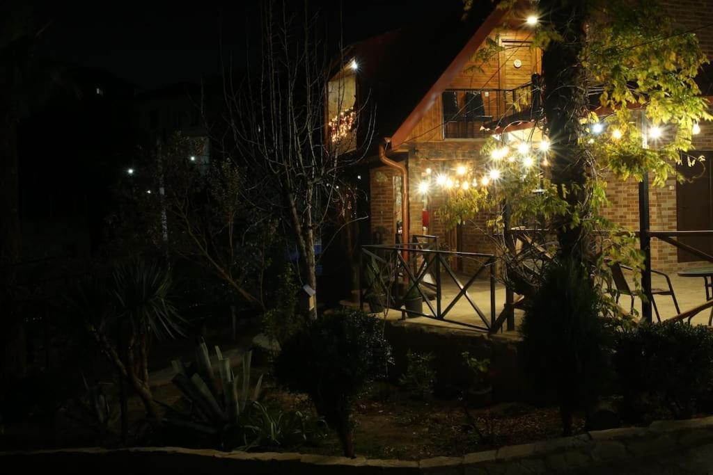 Sunshine House Villa Kutaisi Ngoại thất bức ảnh