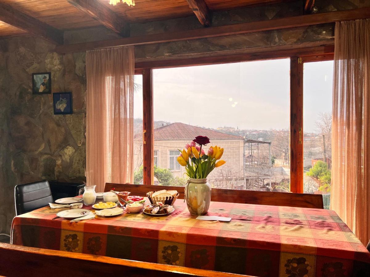 Sunshine House Villa Kutaisi Ngoại thất bức ảnh